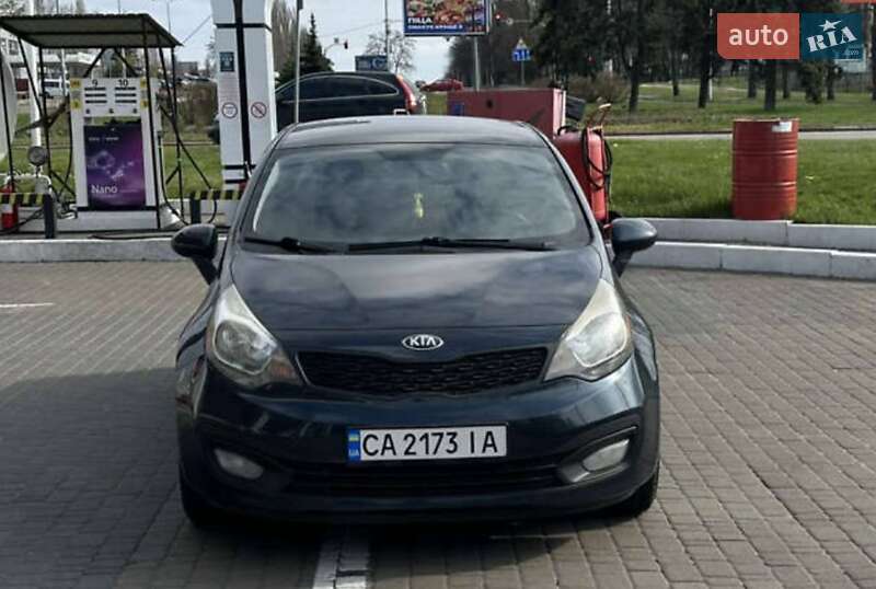 Седан Kia Rio 2013 в Киеве