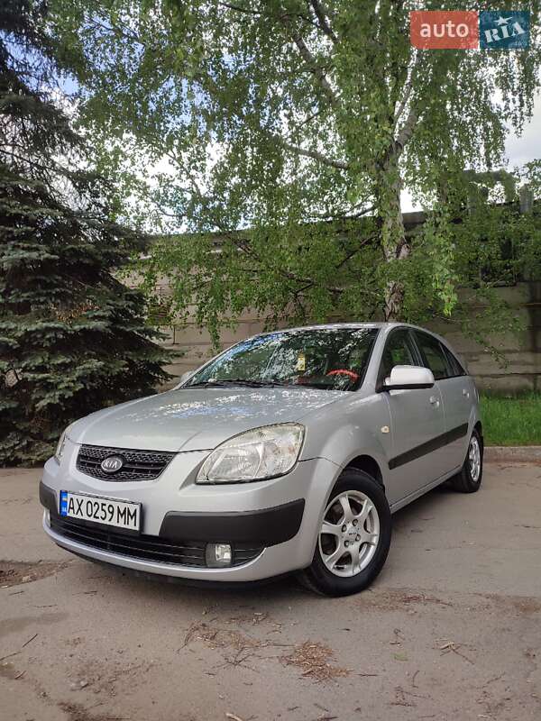 Kia Rio 2005