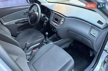 Седан Kia Rio 2011 в 