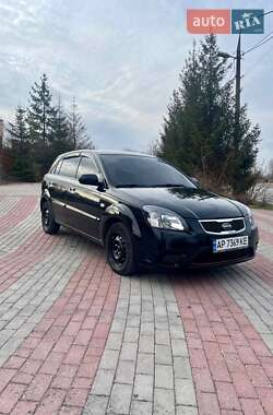 Хетчбек Kia Rio 2009 в 