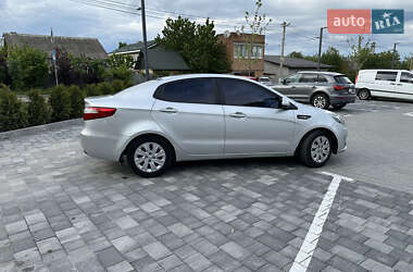 Седан Kia Rio 2013 в 