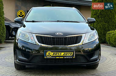 Седан Kia Rio 2013 в 