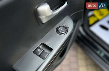 Седан Kia Rio 2013 в 