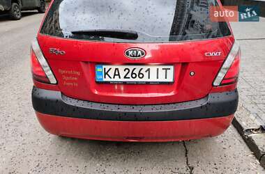 Хэтчбек Kia Rio 2005 в 