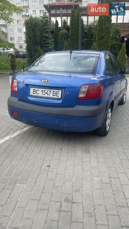 Седан Kia Rio 2007 в Львові