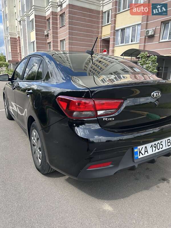 Седан Kia Rio 2020 в Киеве