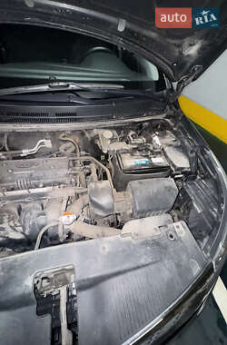 Седан Kia Rio 2013 в 