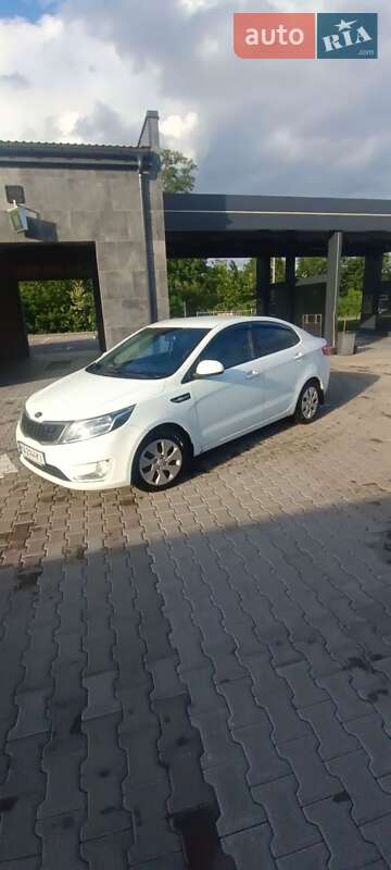 Седан Kia Rio 2012 в Белой Церкви