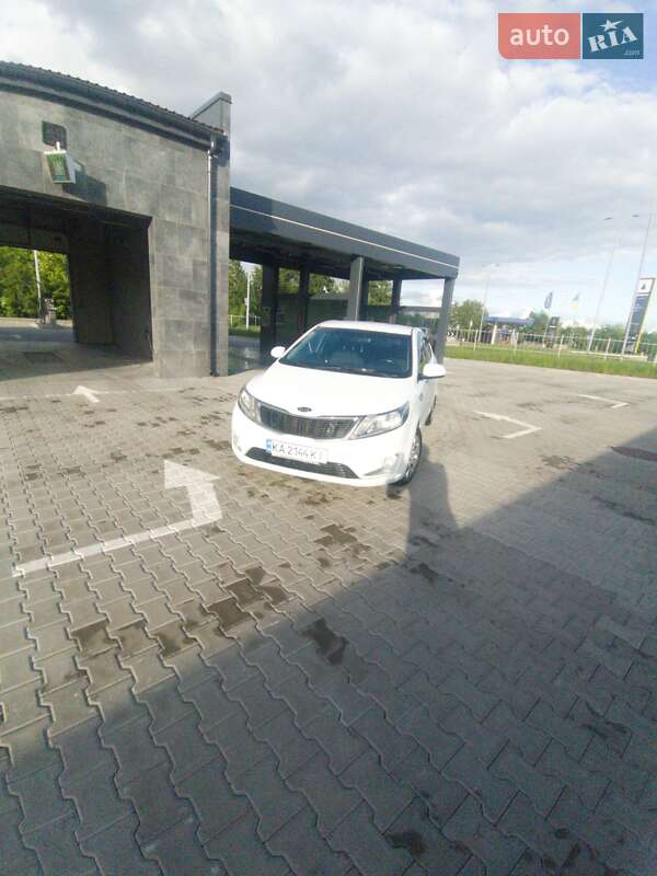 Седан Kia Rio 2012 в Белой Церкви