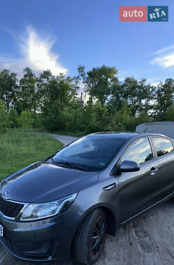 Седан Kia Rio 2013 в 