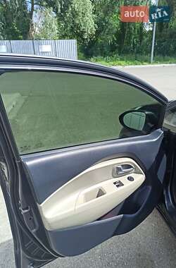 Хэтчбек Kia Rio 2016 в 