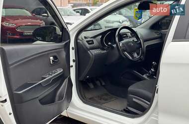 Седан Kia Rio 2013 в 