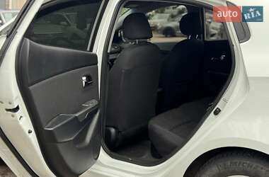 Седан Kia Rio 2013 в 