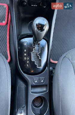 Седан Kia Rio 2012 в 