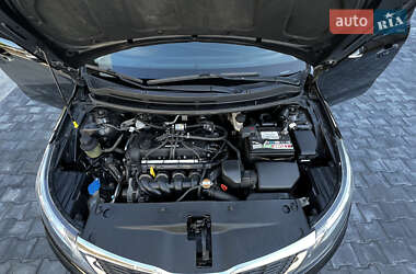 Седан Kia Rio 2012 в 