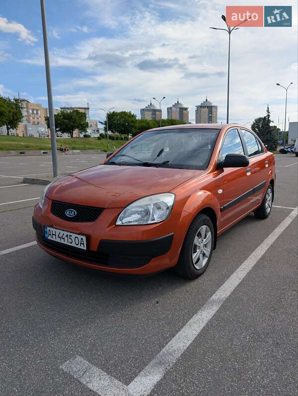 Седан Kia Rio 2008 в 