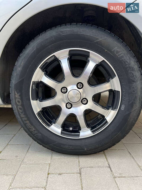 Седан Kia Rio 2010 в Каменец-Подольском