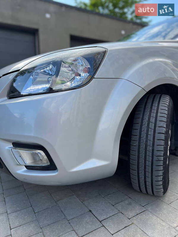 Седан Kia Rio 2010 в Каменец-Подольском