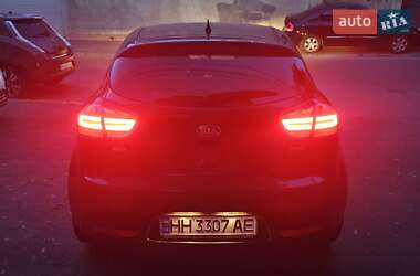 Хэтчбек Kia Rio 2012 в 