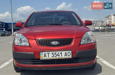 Седан Kia Rio 2009 в Івано-Франківську