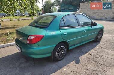 Седан Kia Rio 2002 в Запорожье