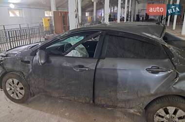 Седан Kia Rio 2013 в Иршаве
