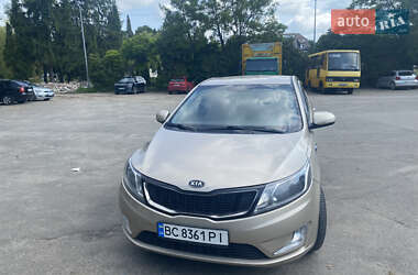 Хэтчбек Kia Rio 2012 в Львове