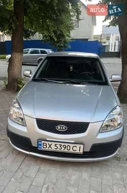 Седан Kia Rio 2006 в Каменец-Подольском