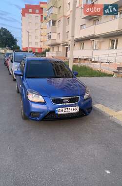 Седан Kia Rio 2011 в Виннице