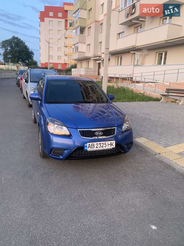 Седан Kia Rio 2011 в Вінниці