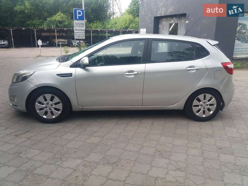 Хэтчбек Kia Rio 2013 в Днепре