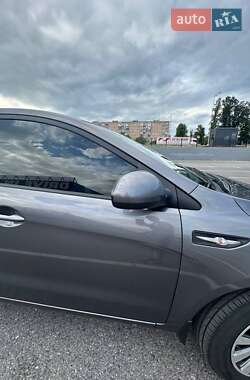 Седан Kia Rio 2013 в Полтаві