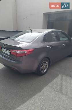 Седан Kia Rio 2013 в Киеве