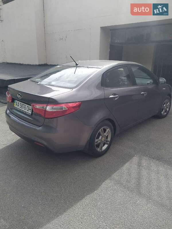 Седан Kia Rio 2013 в Києві