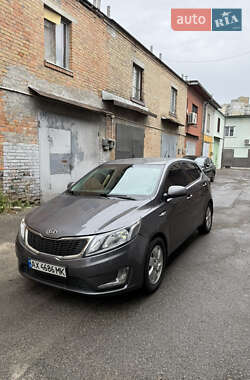 Хэтчбек Kia Rio 2012 в Киеве