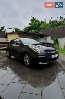 Седан Kia Rio 2018 в Житомирі