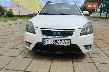 Седан Kia Rio 2011 в Києві
