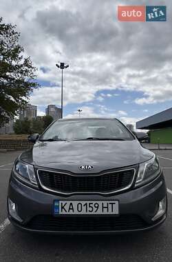Седан Kia Rio 2013 в Киеве