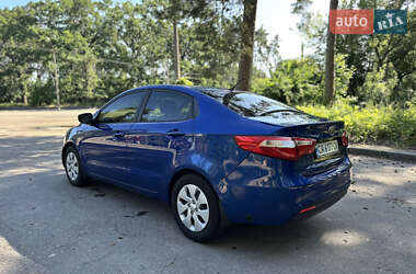 Седан Kia Rio 2012 в 