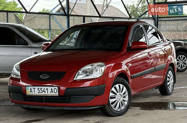 Седан Kia Rio 2009 в Івано-Франківську