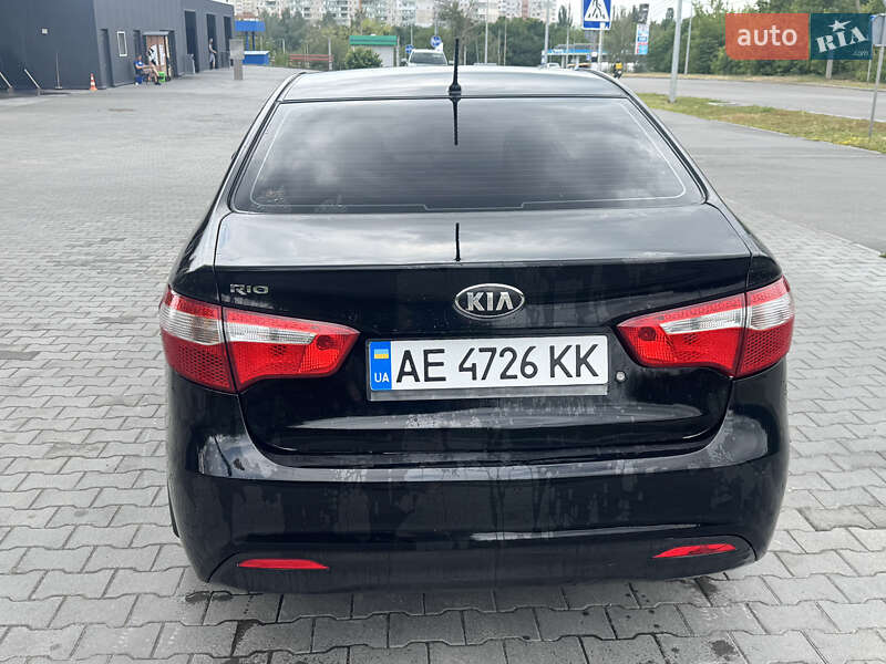 Седан Kia Rio 2013 в Полтаві