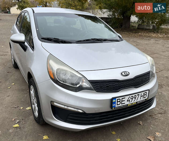 Седан Kia Rio 2015 в Любаре