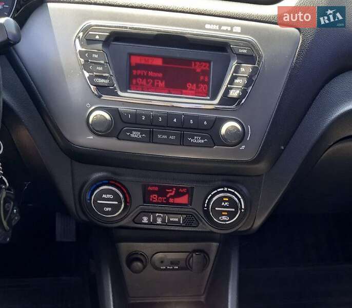 Седан Kia Rio 2012 в Броварах