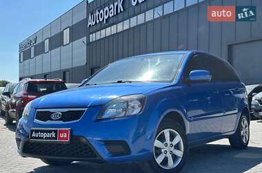 Хэтчбек Kia Rio 2010 в Львове