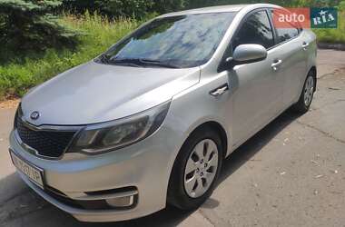 Седан Kia Rio 2016 в Рівному