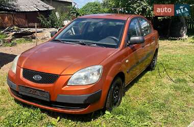 Седан Kia Rio 2008 в Вышгороде
