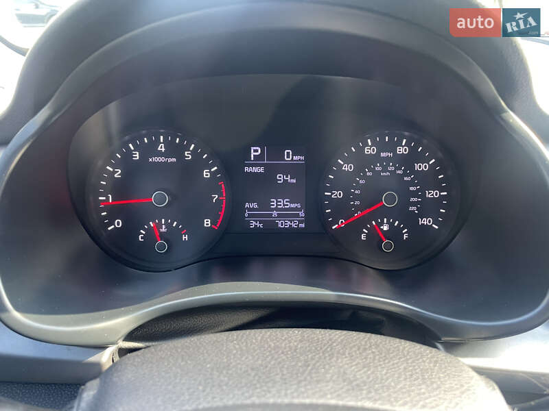 Седан Kia Rio 2018 в Киеве