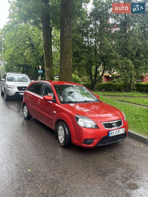 Хетчбек Kia Rio 2010 в Хмельницькому