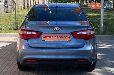 Седан Kia Rio 2013 в 
