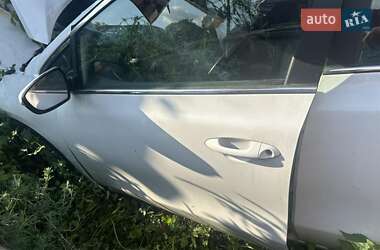 Хэтчбек Kia Rio 2018 в 